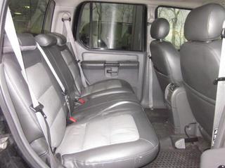 Ford Explorer Sport Trac 2004 photo 2