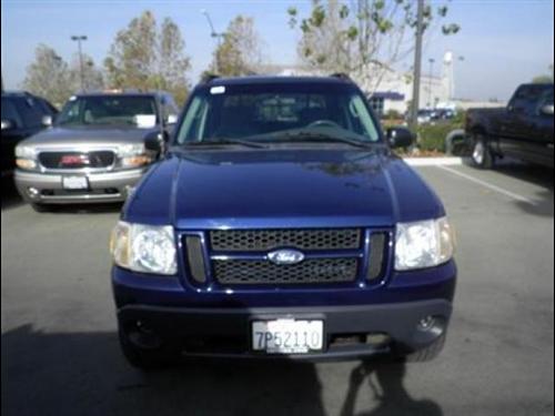 Ford Explorer Sport Trac 2004 photo 1