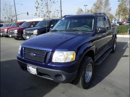 Ford Explorer Sport Trac 2004 photo 2