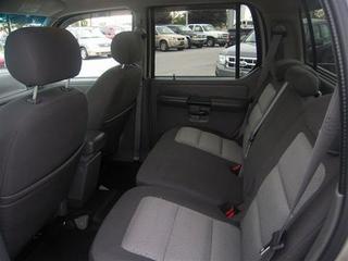 Ford Explorer Sport Trac 2004 photo 2