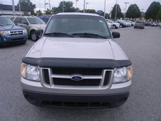 Ford Explorer Sport Trac 2004 photo 4