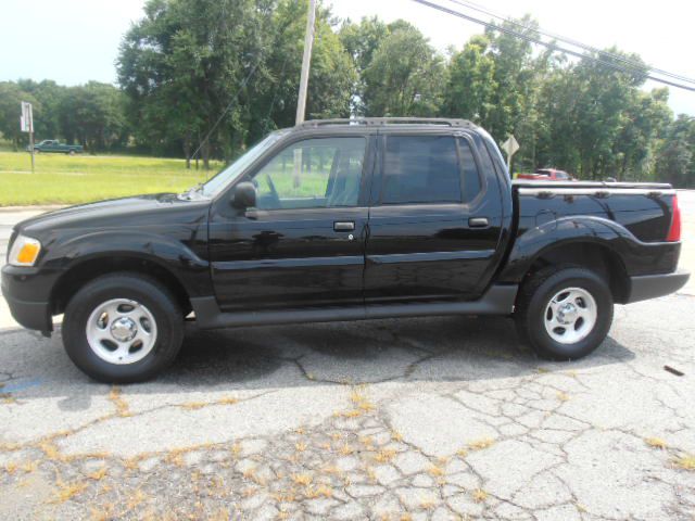Ford Explorer Sport Trac 2004 photo 4