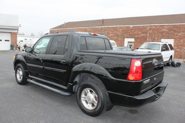 Ford Explorer Sport Trac 2004 photo 3