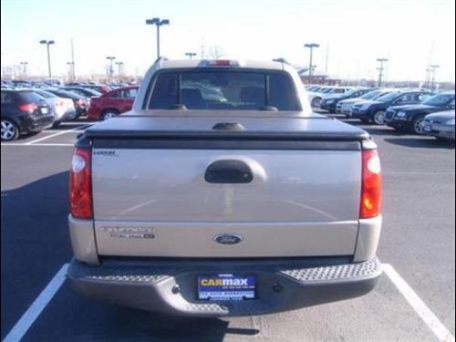 Ford Explorer Sport Trac 2004 photo 5