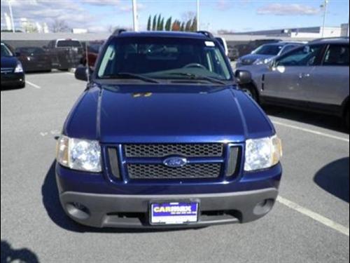 Ford Explorer Sport Trac 2004 photo 1