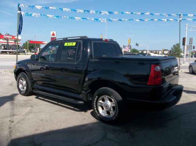 Ford Explorer Sport Trac 2004 photo 1
