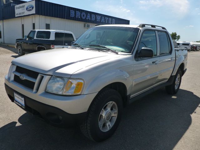 Ford Explorer Sport Trac 2004 photo 4