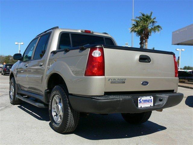 Ford Explorer Sport Trac 2004 photo 4