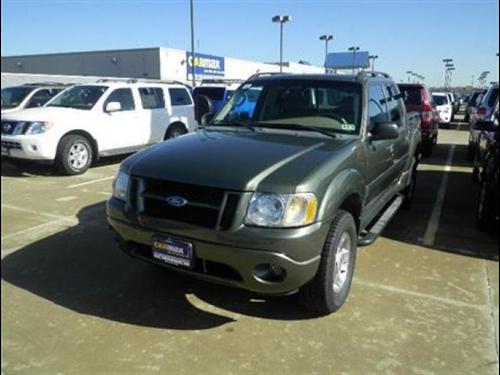 Ford Explorer Sport Trac 2004 photo 2