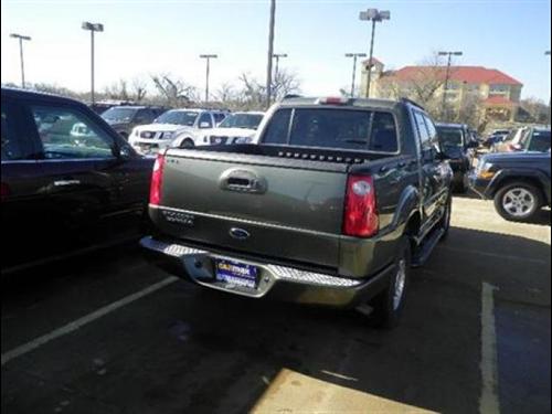 Ford Explorer Sport Trac 2004 photo 4