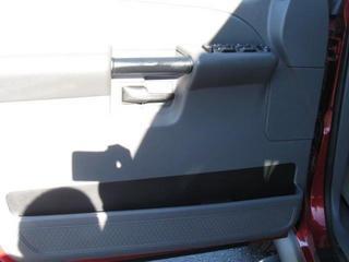 Ford Explorer Sport Trac 2004 photo 2