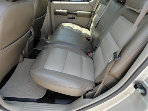 Ford Explorer Sport Trac 2004 photo 2