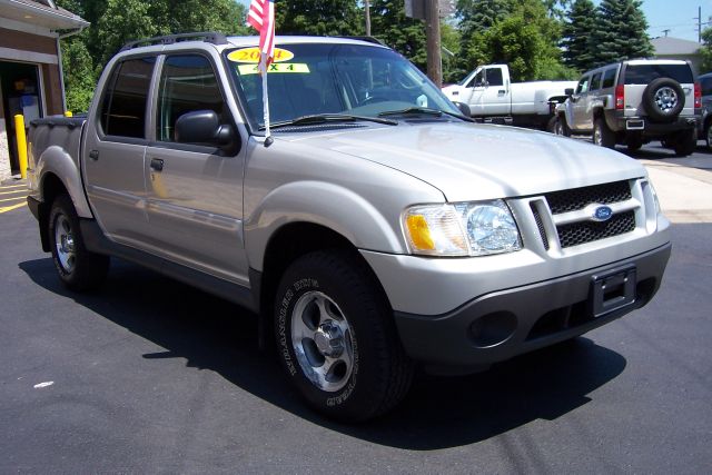 Ford Explorer Sport Trac 2004 photo 3