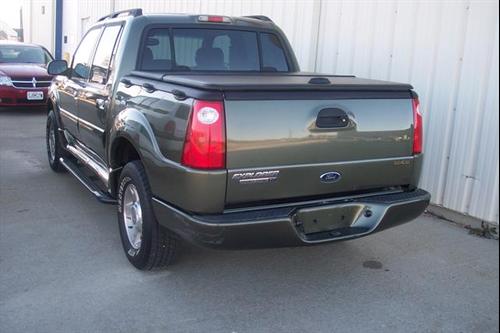 Ford Explorer Sport Trac 2004 photo 2