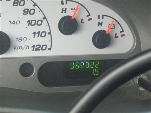 Ford Explorer Sport Trac 2004 photo 2