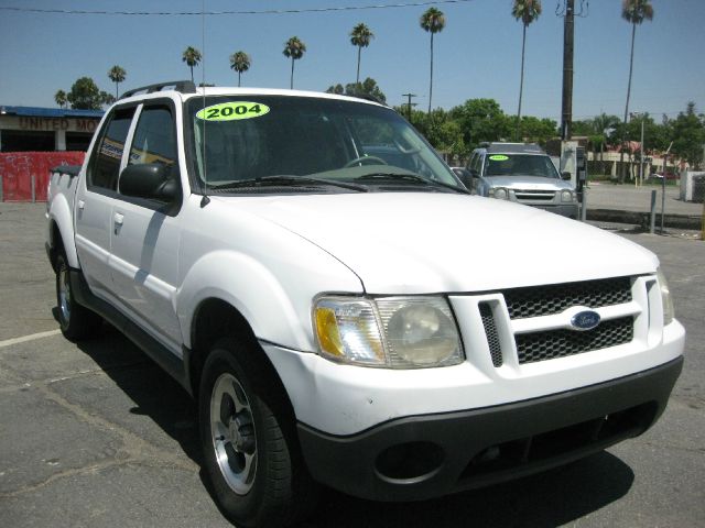 Ford Explorer Sport Trac 2004 photo 3