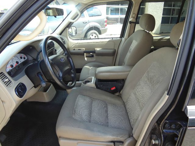 Ford Explorer Sport Trac 2004 photo 7