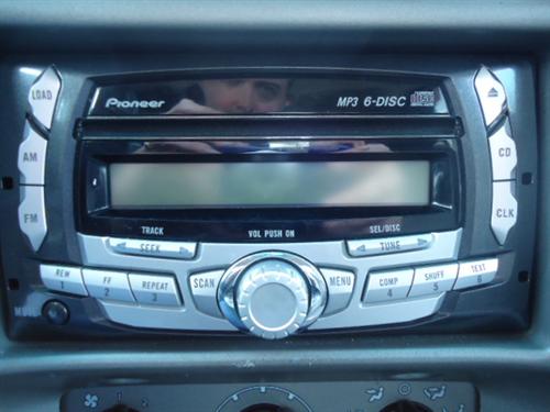 Ford Explorer Sport Trac 2004 photo 5