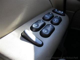 Ford Explorer Sport Trac 2004 photo 1