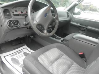 Ford Explorer Sport Trac 2004 photo 1
