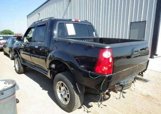 Ford Explorer Sport Trac 2004 photo 1