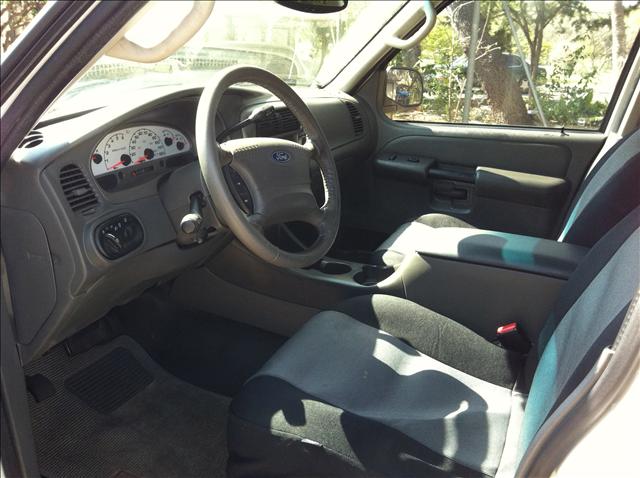 Ford Explorer Sport Trac 2005 photo 1