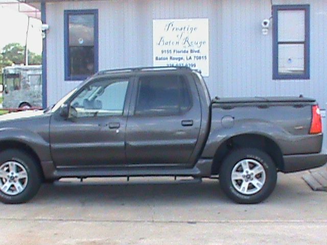 Ford Explorer Sport Trac 2005 photo 2