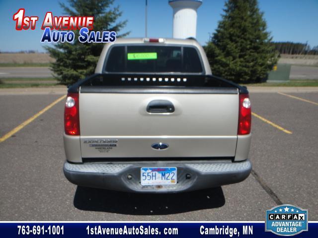 Ford Explorer Sport Trac 2005 photo 3
