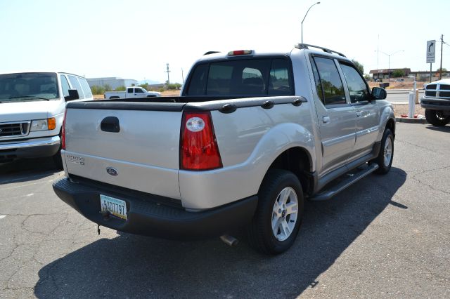 Ford Explorer Sport Trac 2005 photo 1