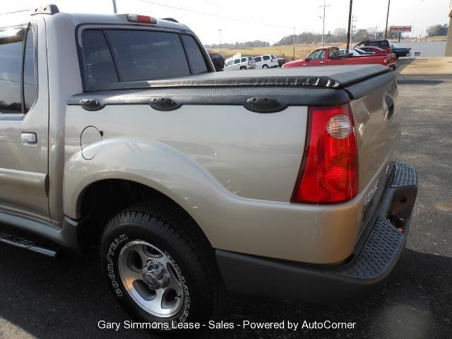 Ford Explorer Sport Trac 2005 photo 1