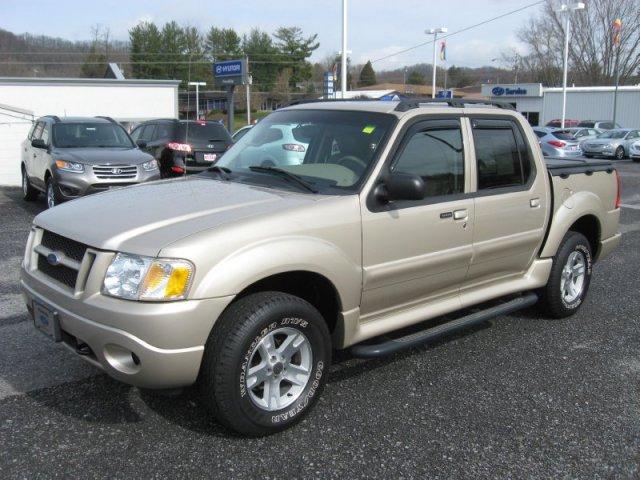 Ford Explorer Sport Trac 2005 photo 1