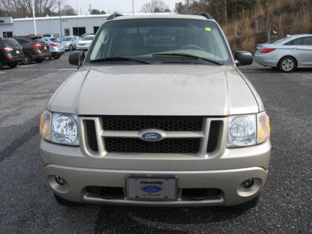 Ford Explorer Sport Trac 2005 photo 2