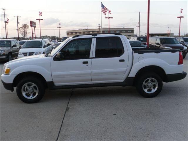 Ford Explorer Sport Trac 2005 photo 1