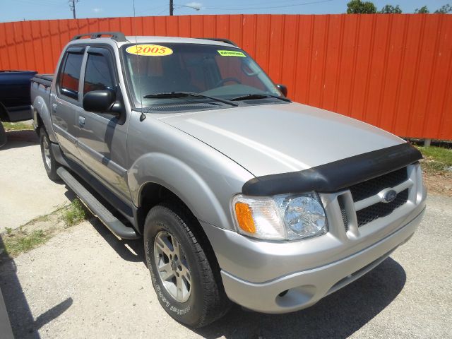 Ford Explorer Sport Trac 2005 photo 3