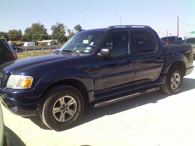 Ford Explorer Sport Trac 2005 photo 2