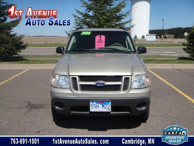 Ford Explorer Sport Trac 2005 photo 2