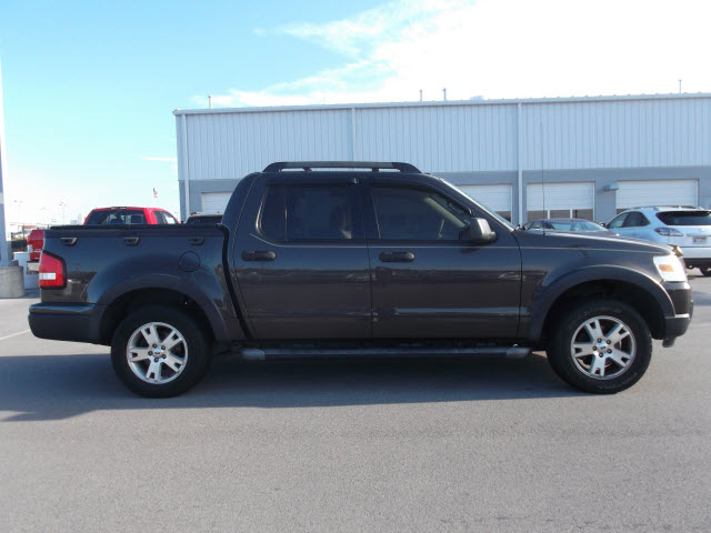 Ford Explorer Sport Trac 2007 photo 2