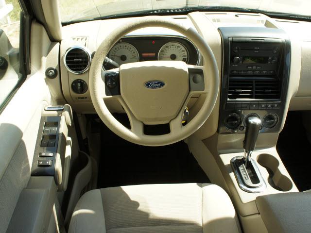 Ford Explorer Sport Trac 2007 photo 4