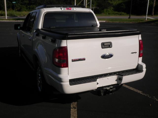 Ford Explorer Sport Trac 2007 photo 2