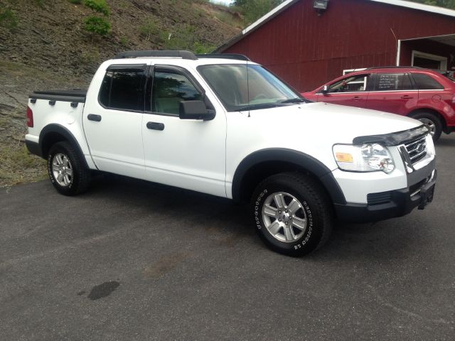 Ford Explorer Sport Trac 2007 photo 1