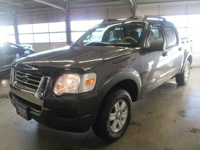 Ford Explorer Sport Trac 2007 photo 2