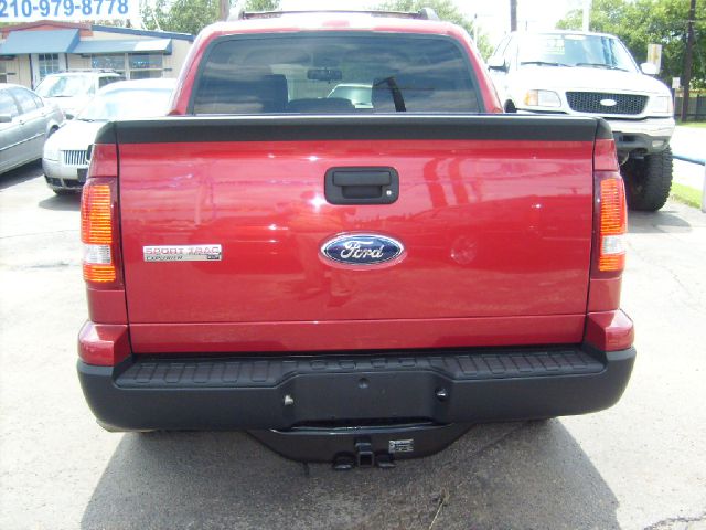 Ford Explorer Sport Trac 2007 photo 2