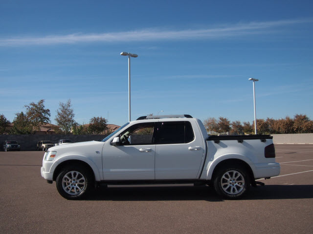 Ford Explorer Sport Trac 2007 photo 2