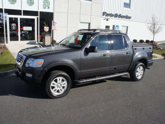 Ford Explorer Sport Trac 2007 photo 1