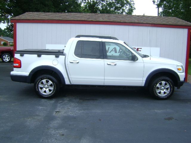 Ford Explorer Sport Trac 2007 photo 1