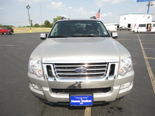 Ford Explorer Sport Trac 2007 photo 1