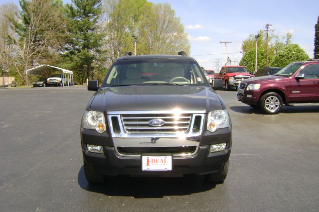 Ford Explorer Sport Trac 2007 photo 2