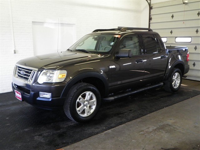 Ford Explorer Sport Trac 2007 photo 1