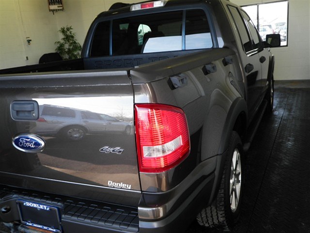 Ford Explorer Sport Trac 2007 photo 4