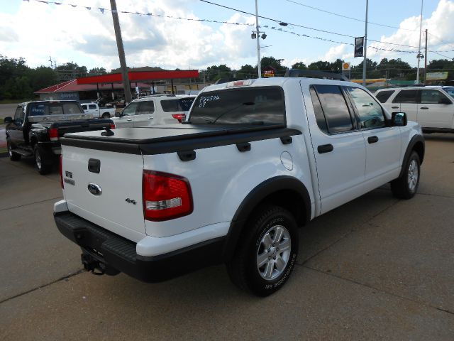 Ford Explorer Sport Trac 2007 photo 1